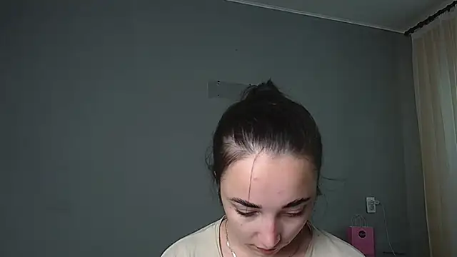 Eva Gloryy online show from June 2026 09:23:02 AM