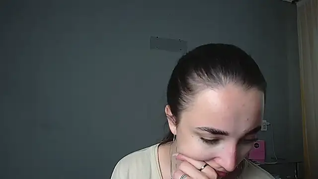 Eva Gloryy online show from June 2026 09:40:01 AM