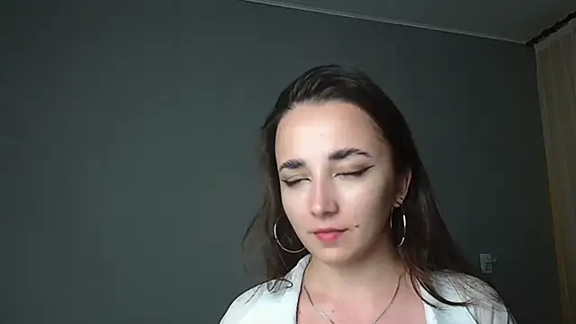 Eva Gloryy online show from June 2026 09:46:02 PM
