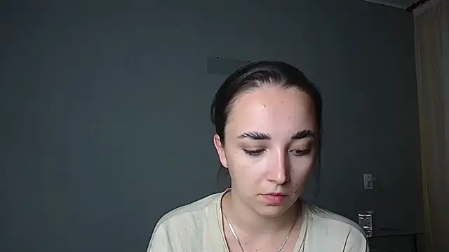 Eva Gloryy online show from June 2026 06:07:01 PM