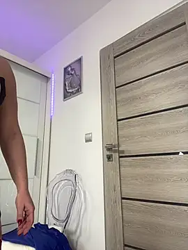 Snapshot of HotLivv69 chatting on November 2025 11:37:02 PM HotLivv69 online show from November 2025 11:37:02 PM