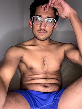 Abdullah07Maxxi online show from November 2025 11:28:01 PM