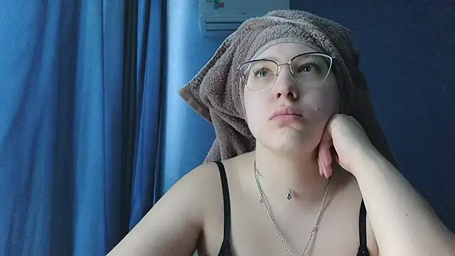 HotBrandyX online show from March 2026 03:45:02 AM