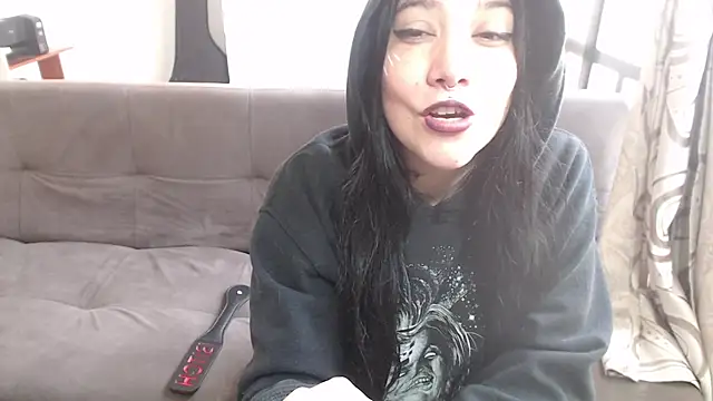 Snapshot of sharonnleon chatting on February 2025 06:13:01 PM sharonnleon online show from February 2025 06:13:01 PM