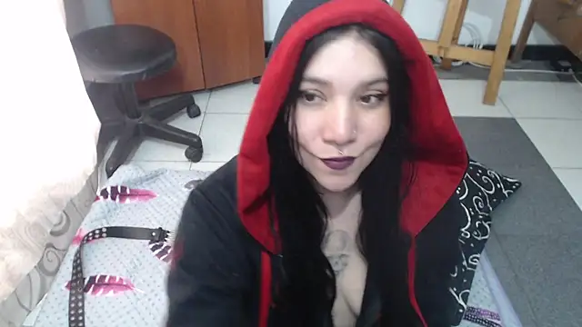 Snapshot of sharonnleon chatting on February 2025 04:36:02 PM sharonnleon online show from February 2025 04:36:02 PM