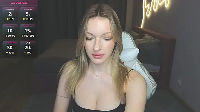 Snapshot of MargaretSweet1 chatting on February 2026 01:17:01 AM MargaretSweet1 online show from February 2026 01:17:01 AM