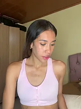 Snapshot of zoe_storm chatting on April 2026 11:48:01 PM zoe storm online show from April 2026 11:48:01 PM