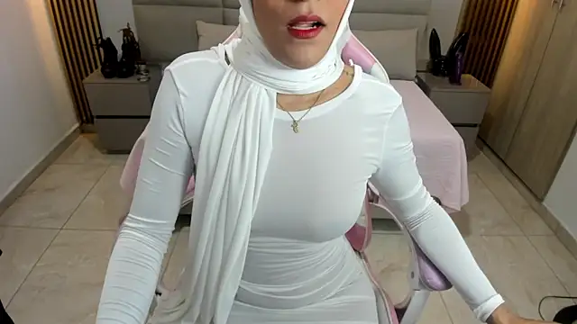 Snapshot of Zulema_hamdi chatting on March 2025 11:18:01 AM Zulema hamdi online show from March 2025 11:18:01 AM