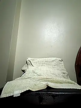 ROSARIOBELLA13 online show from May 2026 06:42:02 AM