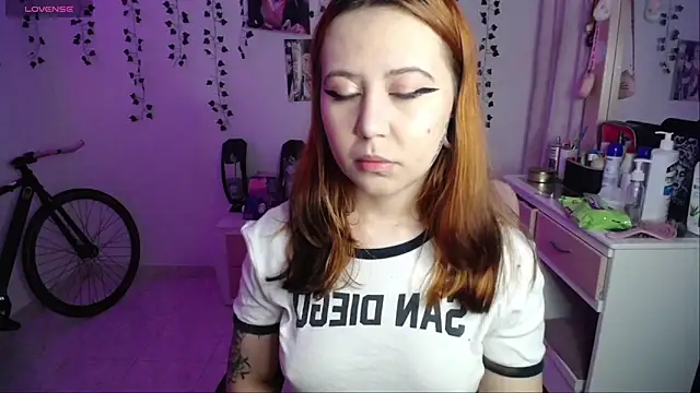 Snapshot of _codeline chatting on October 2025 11:28:02 PM codeline online show from October 2025 11:28:02 PM