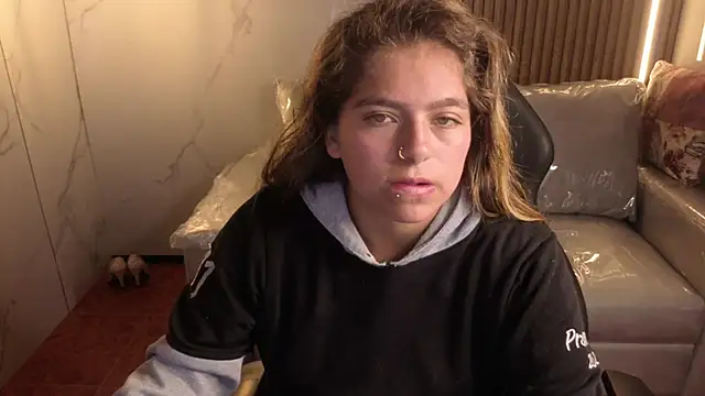 Kitten Cam online show from January 2026 03:22:02 AM