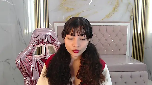 Snapshot of shalon_diaz_s chatting on January 2025 01:07:01 PM shalon diaz s online show from January 2025 01:07:01 PM
