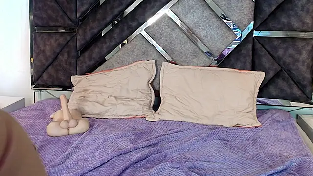 Snapshot of MysticMature chatting on November 2025 05:24:01 PM MysticMature online show from November 2025 05:24:01 PM