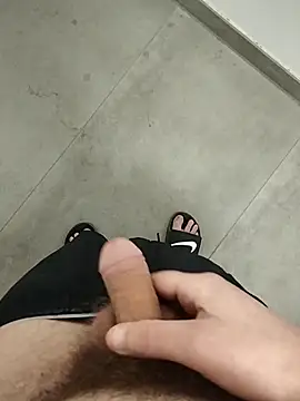 Pesos17 online show from March 2026 10:27:01 PM