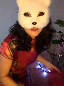 Snapshot of GinnyDelice chatting on March 2025 02:04:02 AM GinnyDelice online show from March 2025 02:04:02 AM