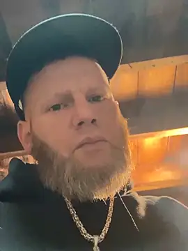 johnnybigcock83 online show from January 2025 11:51:01 PM