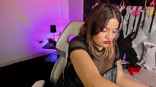 victoria  floyd online show from January 2026 12:45:02 AM