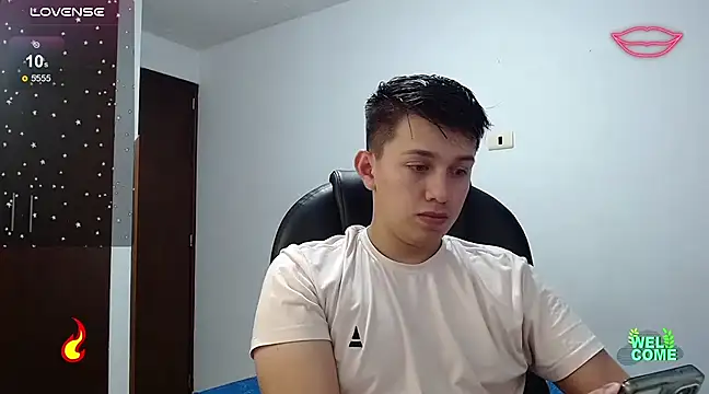 Snapshot of Alan_red chatting on March 2025 03:19:01 AM Alan red online show from March 2025 03:19:01 AM