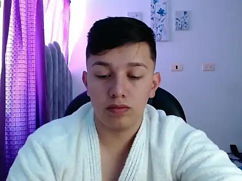 Alan red online show from October 2025 02:13:01 PM