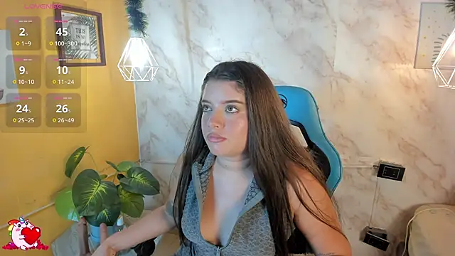 Lia little18 online show from May 2026 08:02:02 PM