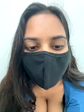 Sofia3393 online show from November 2025 07:05:02 PM