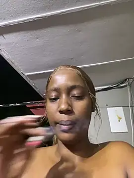 Snapshot of Spicey-CheekssX chatting on January 2025 01:43:02 AM Spicey-CheekssX online show from January 2025 01:43:02 AM