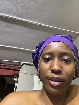 Snapshot of Spicey-CheekssX chatting on January 2025 10:42:01 PM Spicey-CheekssX online show from January 2025 10:42:01 PM