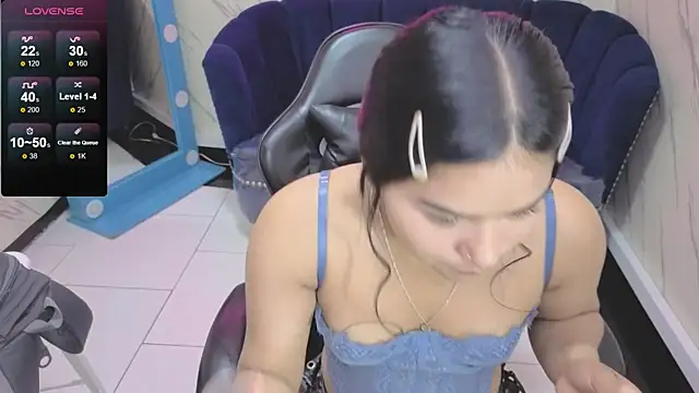 Paulette v online show from October 2025 01:20:02 PM