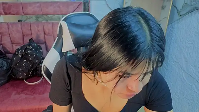 Paulette v online show from June 2026 01:10:01 PM