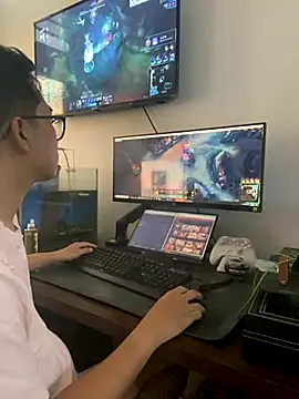 Snapshot of SievingPrep chatting on November 2025 07:00:02 AM SievingPrep online show from November 2025 07:00:02 AM