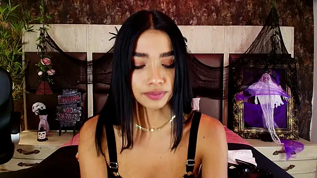 Bella Smiith  online show from November 2025 07:27:01 PM