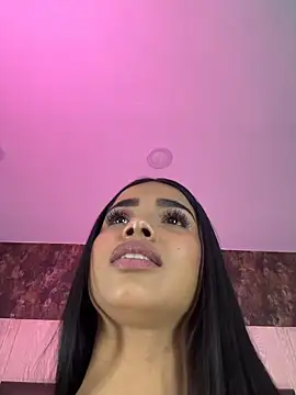 Bella Smiith  online show from November 2025 02:22:01 PM