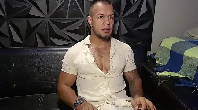 Snapshot of Jacob_Beckett chatting on March 2025 12:15:01 PM Jacob Beckett online show from March 2025 12:15:01 PM