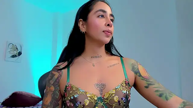 sophierooy22 online show from October 2025 12:30:02 AM