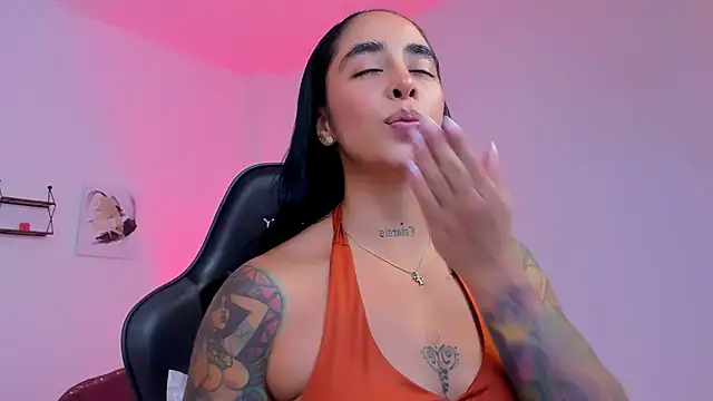 sophierooy22 online show from February 2026 03:16:01 PM