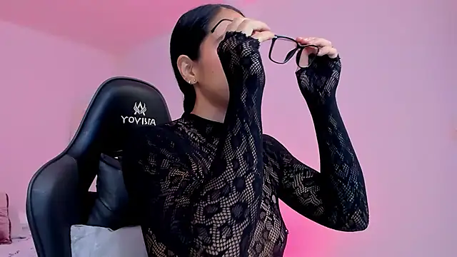 sophierooy22 online show from May 2026 12:13:02 PM