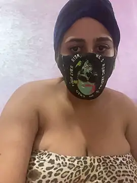 Snapshot of Lola-Sexxx chatting on February 2025 07:49:01 PM Lola-Sexxx online show from February 2025 07:49:01 PM