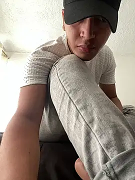 Snapshot of Diegosavage3 chatting on February 2025 09:13:02 PM Diegosavage3 online show from February 2025 09:13:02 PM