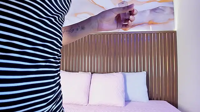 elevensky online show from November 2025 07:34:01 PM