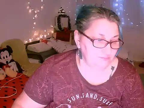 mayamayx online show from December 2025 06:47:01 PM