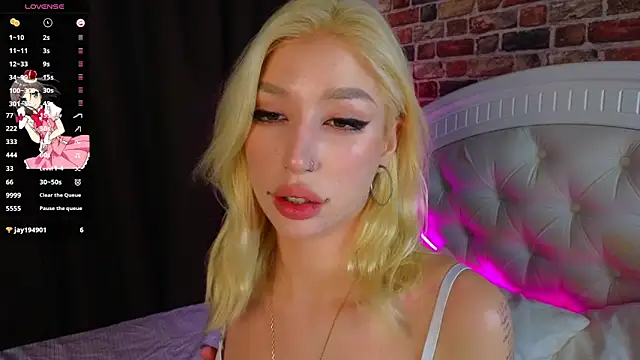 SallyCha online show from October 2025 06:12:01 AM