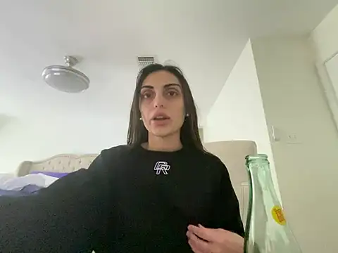 Snapshot of geld_88 chatting on October 2025 07:44:02 PM geld 88 online show from October 2025 07:44:02 PM