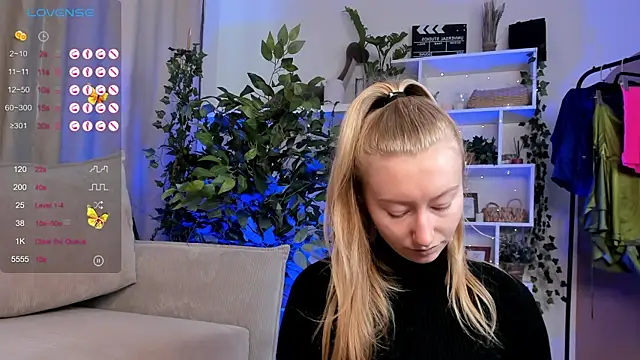 Snapshot of Rachel_Rut chatting on September 2025 04:17:02 AM Rachel Rut online show from September 2025 04:17:02 AM