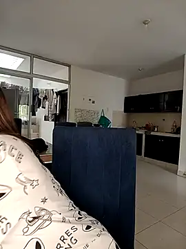 Snapshot of Lili_Bykers chatting on October 2025 05:44:02 PM Lili Bykers online show from October 2025 05:44:02 PM