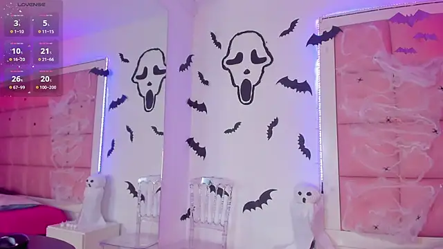 Snapshot of Lili_Bykers chatting on October 2025 12:02:02 PM Lili Bykers online show from October 2025 12:02:02 PM