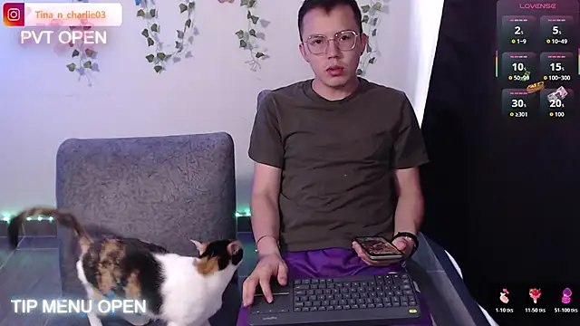 Tina 4 Charlie online show from May 2026 02:57:01 PM