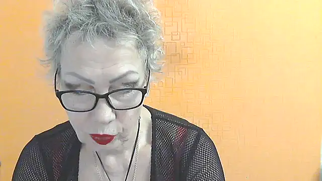 Snapshot of NessyJenixs chatting on December 2025 07:39:02 AM NessyJenixs online show from December 2025 07:39:02 AM