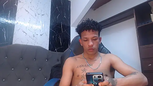 Snapshot of carlos_alber12 chatting on September 2025 07:25:02 PM carlos alber12 online show from September 2025 07:25:02 PM