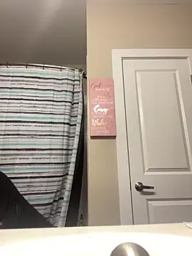 Snapshot of theprettysoles chatting on December 2025 02:34:01 PM theprettysoles online show from December 2025 02:34:01 PM