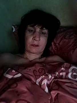 Laura Kiss online show from April 2026 09:39:01 PM